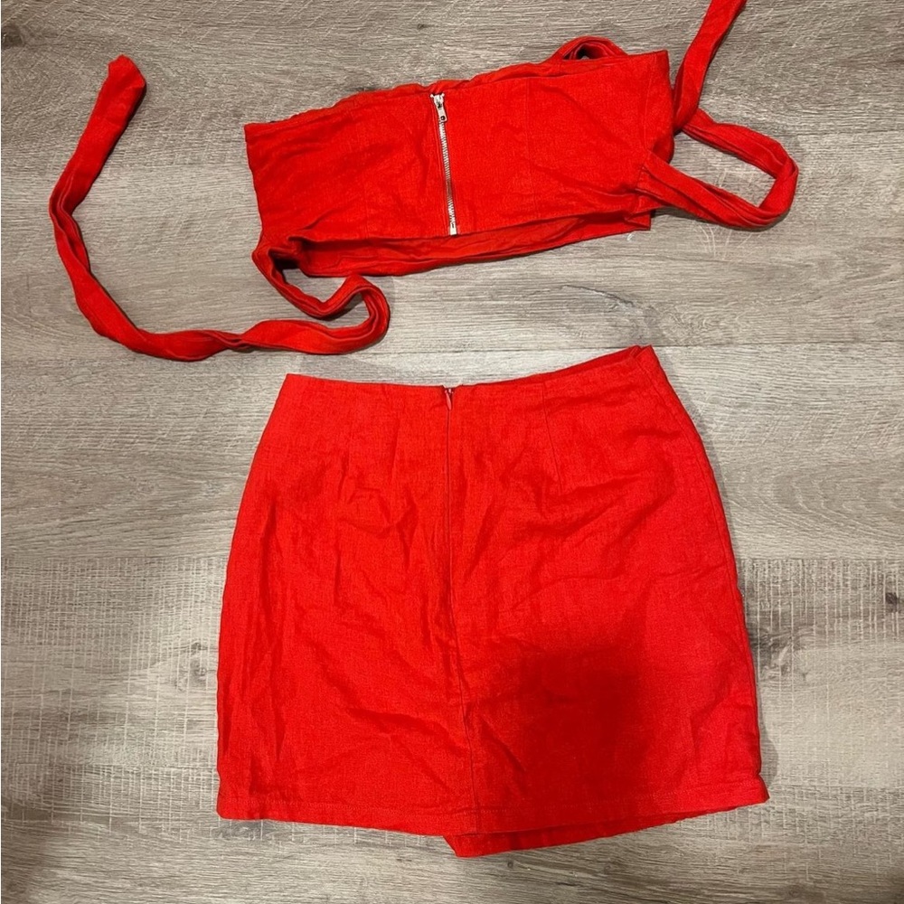 Red two piece set - Picture 3 of 3